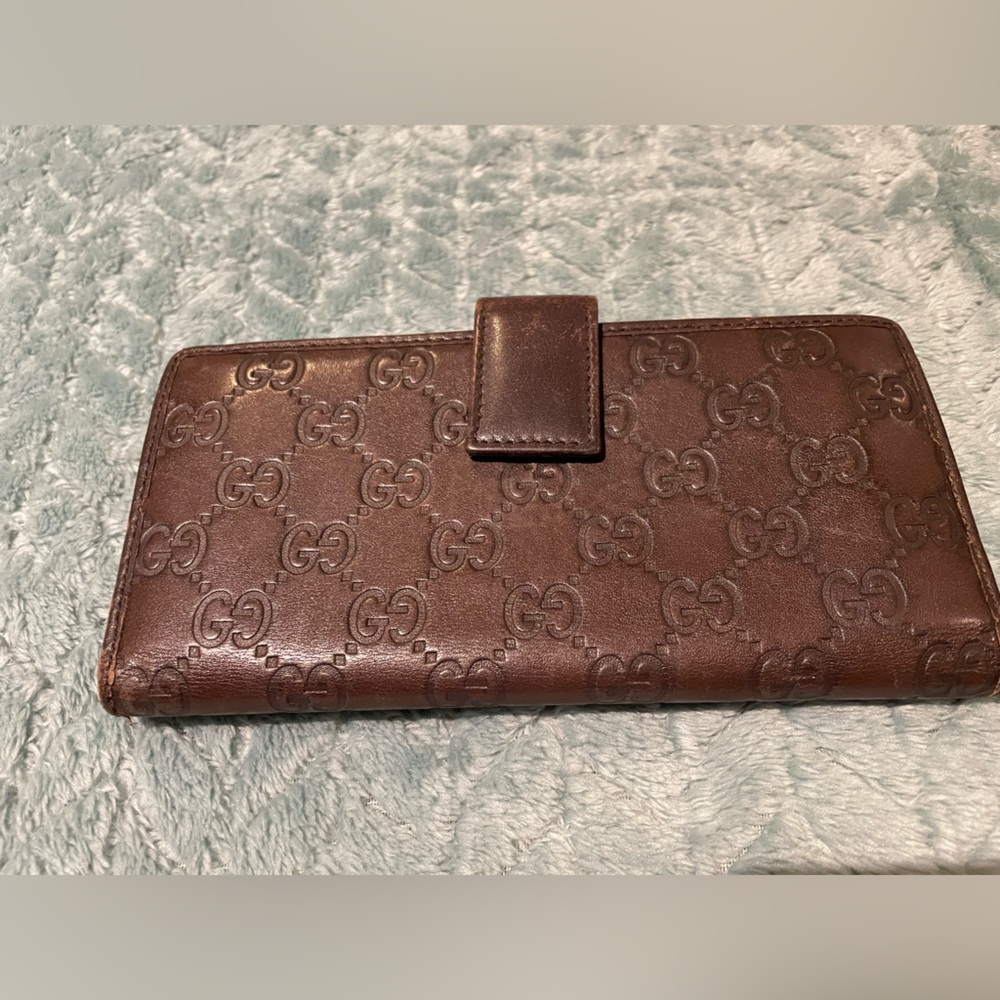 Gucci brown wallet in Guccissimo leather